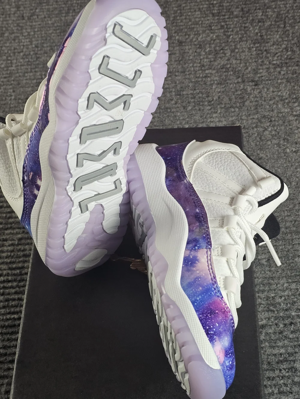 Kids 1Y White Purple Jordan 11 Galaxy Print High-Top Sneakers